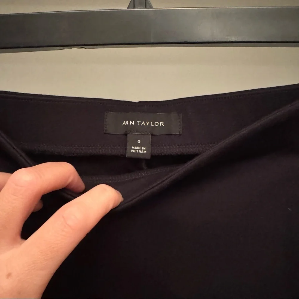 Ann Taylor Black Pencil Skirt - Picture 3 of 3